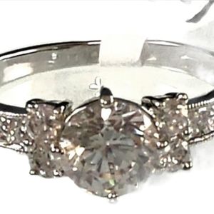 Silver Promise Ring  Cubic Zirconia  Ring  Size 5, 9 Round petal cut
